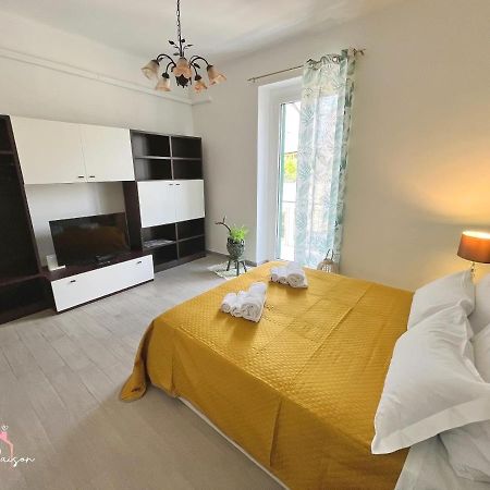 Patty Maison - Large & New Central Apartment Bari Exterior photo